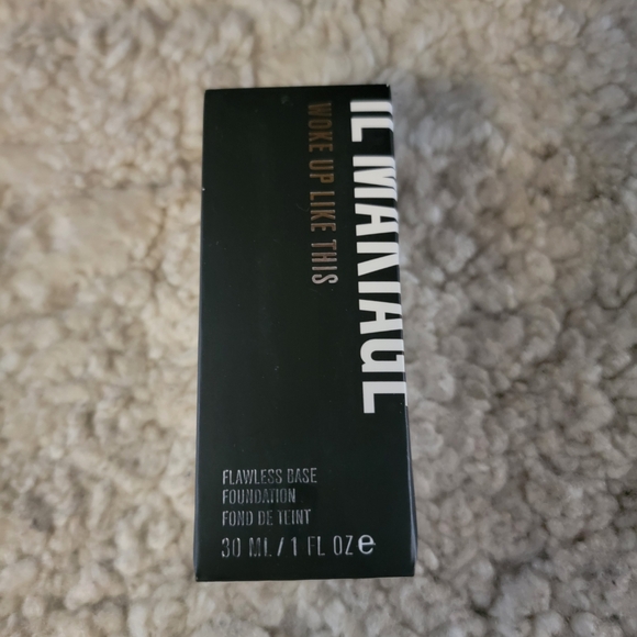 NWT foundation in all colors - Picture 2 of 3